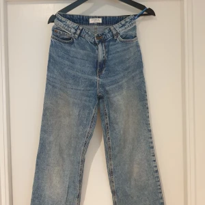 Lindex jeans  - Väldigt bra skick 