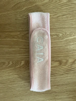 Caia pannband 💞 - Använt 2 gånger💞 Perfekt att ha när man sminkar sig🥰