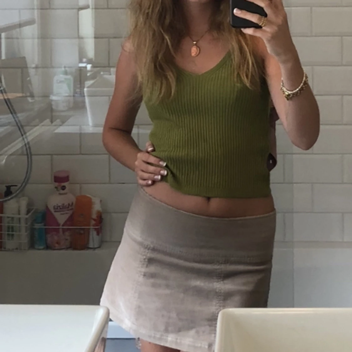 Oliv Grönt ribbat linne  - 91