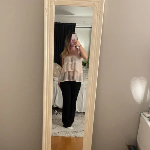 Rosa topp - Supergullig rosa topp från Ginatricot i st 36❤️‍🩹