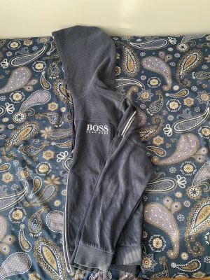 Hugo boss tröja  - Storlek M passar även S 