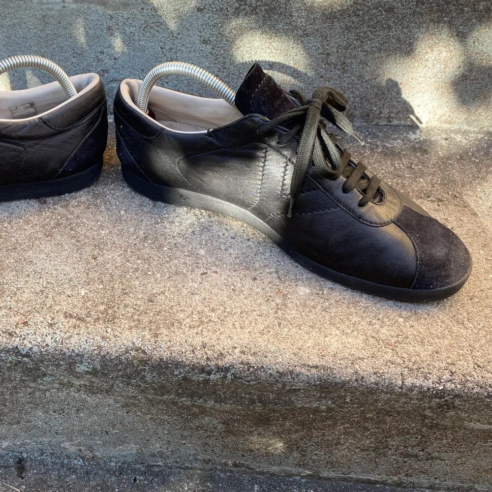 Ett par fina saint Laurent skor i relativt bra skick . Skor.