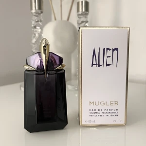 Alien Mugler - Alien mugler parfym EdP 60ml  Endast testad (2 sprut)   Köpt för 1300kr