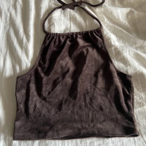 Topp - En fin och mjuk topp. Inte använd tidigare.💞