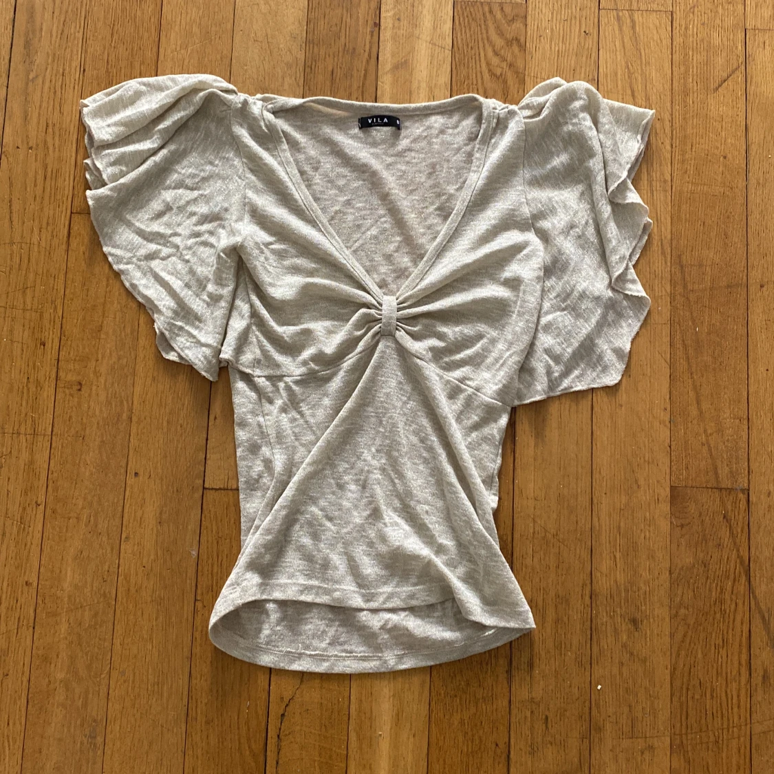 Härlig topp med fina armar