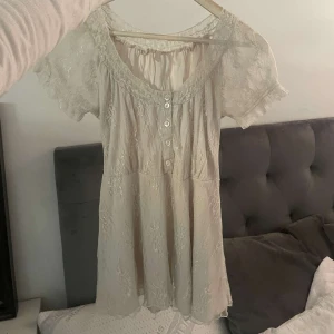 Blus - Säljer denna så fina blus vintage men så fin och bra skick💓st 36