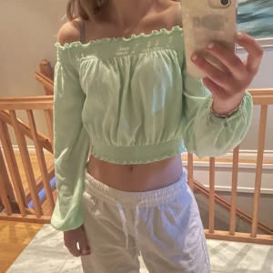 Blus från hm divided  - Supersöt, bra skick