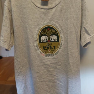 Vintage t shirt - tröja med chang öl loggan