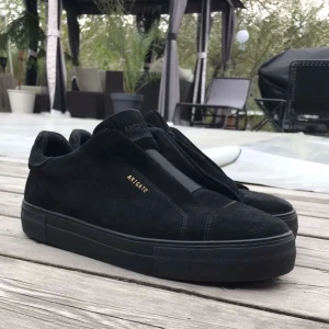 Axel Arigato 360 laceless - Köpta i arigatos butik för 2300. Dustbagen och boxen medföljer✅ Väldigt bra skick 🤙 