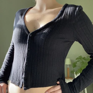 Långärmadtröja - Köpt på second hand.