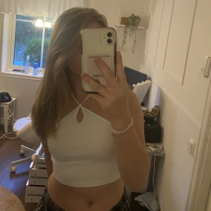 Toppar   - 2 toppar från Zara 💗 Båda för 70 kr 