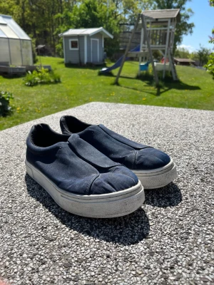 Eytys skor - Säljer mina Eytys då jag inte använder dom längre 