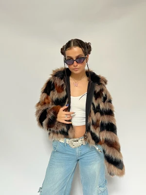 jacka - fluffmonster från French Connection 😍 aldrig använd