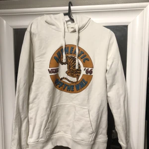 Hoodie  - Cool hoodie från Vans. 