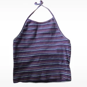 Brandy Melville top - Vintage brandy melville halterneck. Köpte vintage använd fåtal gånger av mig. Passar storlek Xs möjligtvis S🥰