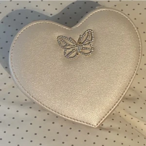 Smyckeskrin  - Används inte längre💕