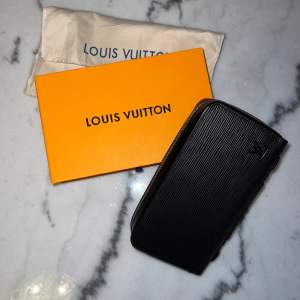 Helt ny Louis Vuttion Zippy XL. Passar både män och kvinnor.