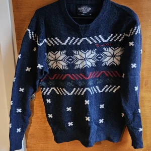 Mysig Bondelid - Fin Bondelid tröja i storlek mindre M skulle jag säga.