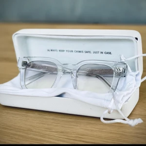 CHIMI 04 clear  - Säljer chimi solglasögon