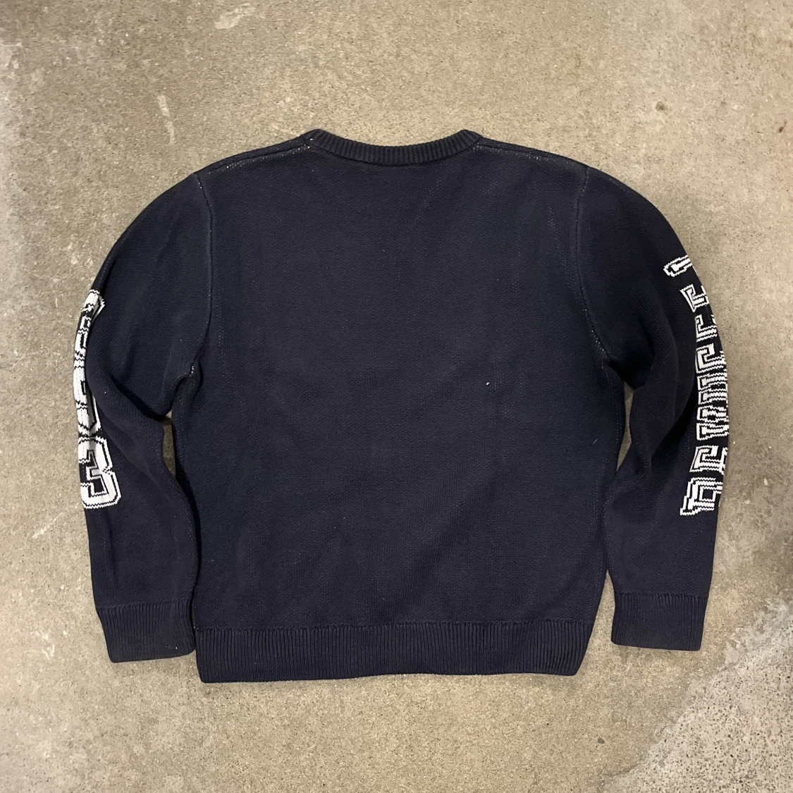 Weekday Sweatshirt  - 90