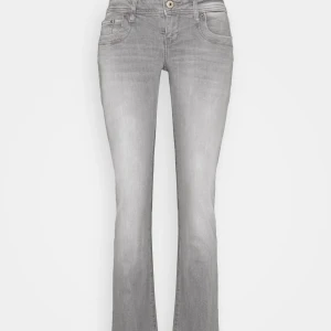 Ltb jeans  - Snygga Ltb jeans som är nästan slutsålda överallt ❤️ Används några gånger men fortfarande i nyskick❤️