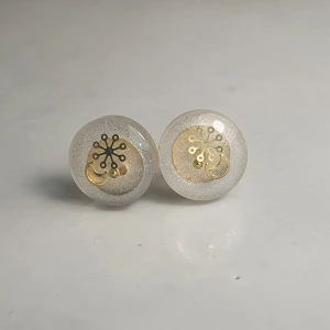 Handgjorda örhängen - Resin earrings 