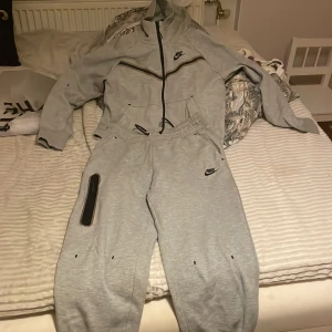 Nike dress tjej - Nike dress tjej för båda två 1000 kan också ge prisförslag 