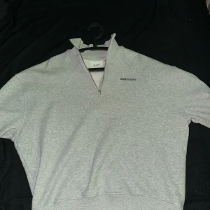 Axel Arigato sweatshirt  - Axel Arigato sweatshirt i bra skick