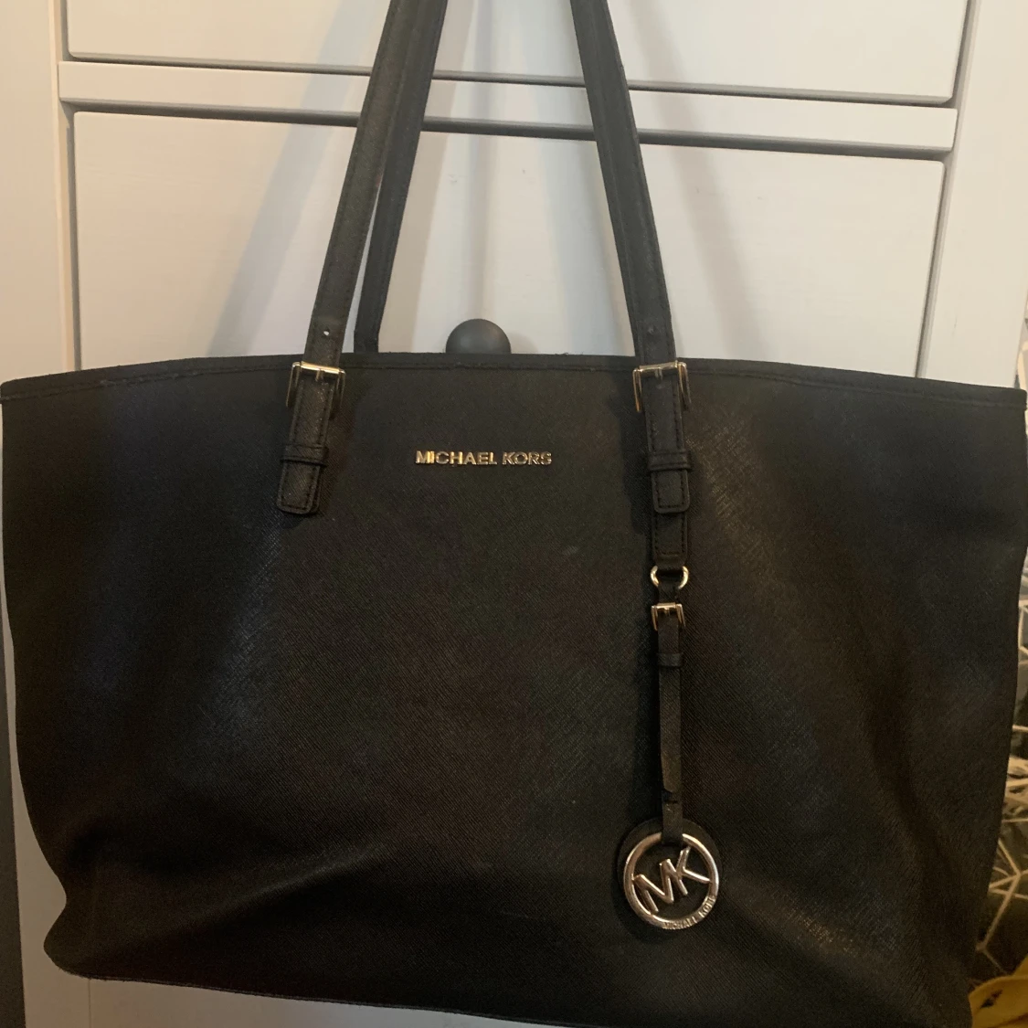 Äkta mk väska - 90