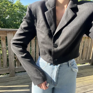 Svart croppad kavaj - 🖤🖤