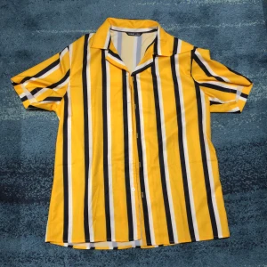 Kortärmad skjorta - Kort ärmar skjorta från Shein