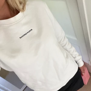 Sandro tröja - Fin tröja från Sandro i bra skick! Passar XS/S