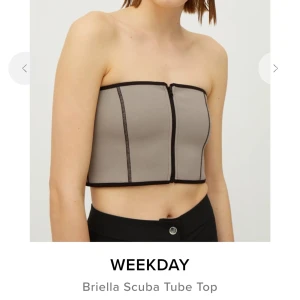 Weekday Tube-top - Snygg grå tube-top från Weekday. Knäpps med en dragkedja fram