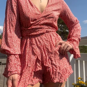 Jumpsuit - Jättebra skick från hm, så fin💕💕stl 36