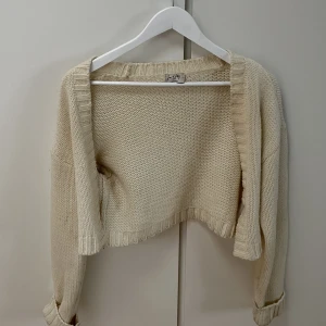 Kofta - Stickad kofta i fint skick