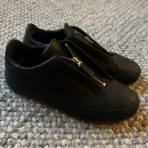 Arigato clean 90s zip - Sparsamt använd. 8/10 