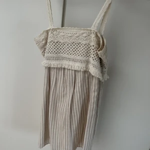 Klänning - Klänning från zara, helt oanvänd