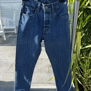 Aldrig använda superfina Levi’s jeans i modellen 501. Storlek 25/32☺️