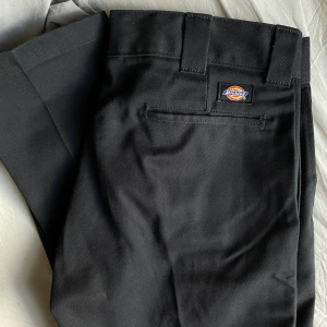 Dickies - Bra skick, slim straight. 
