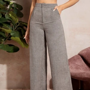 Kostymbyxor  - Kostym byxor från Shein, oanvända. Storlek xs. 