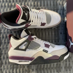 Jorden 4 Psg - Jorden 4 psg storlek 44,5  Nya kostar 6000 kr säljer dom för att dom är för små, skriv för mer bilder och för mer information 