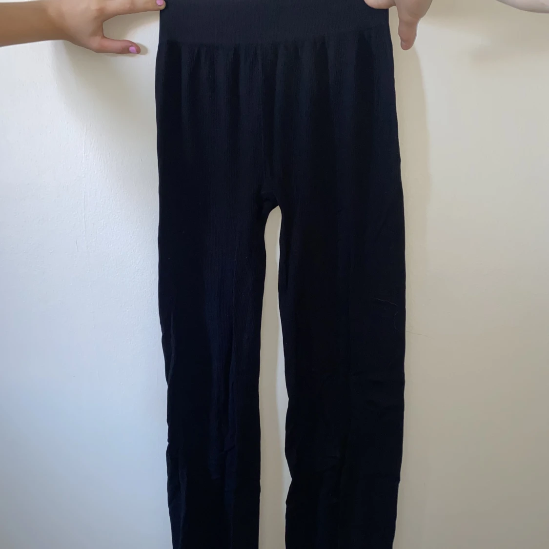 Svarta mjukisbyxor från hm move🖤 - 90