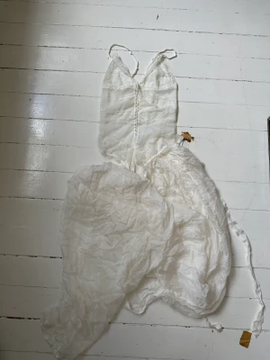 Body och kjol - Body och kjol från Sister the label 