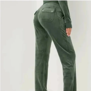 Juicy couture byxor - Inprensip nya då jag köpte fel storlek! Kom med egna priser! Fler bilder kan skickas vid intresse!❤️