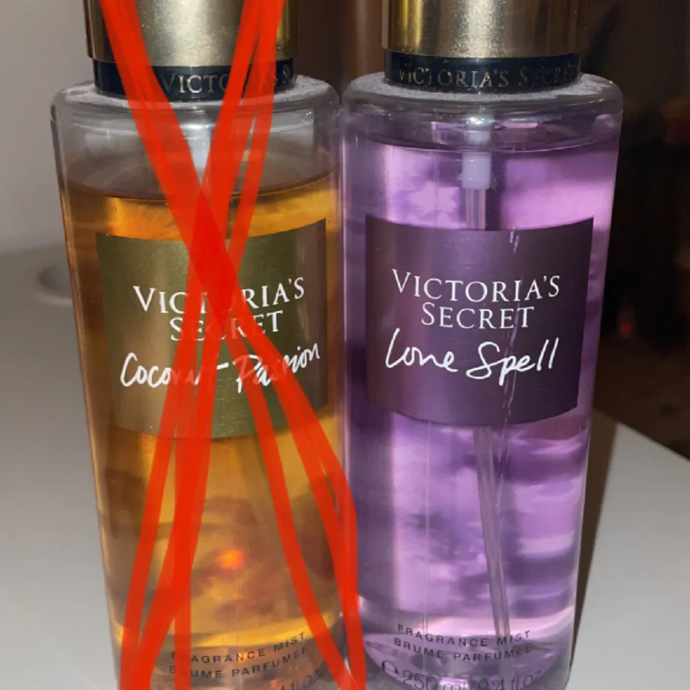 säljer en parfym/body mist i doften love spell ifrån Victoria secret, den luktar jättegott men säljer då jag har en till likadan💕. Övrigt.