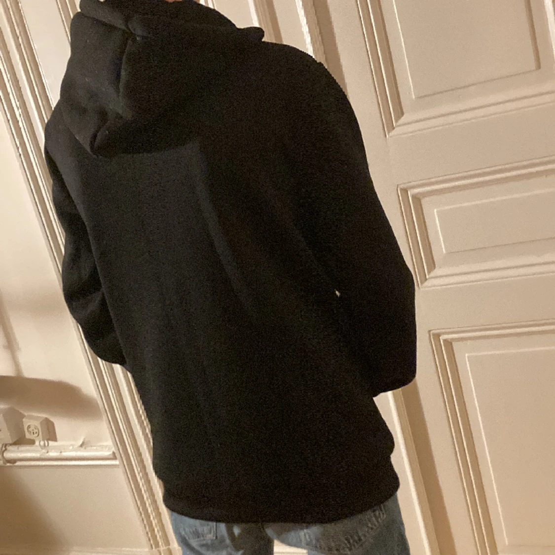 Svart Hoodie med tryck - 90