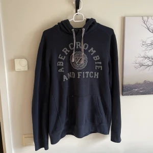 Abercrombie and fitch Hoodie - Bra skick. Storlek S. 
