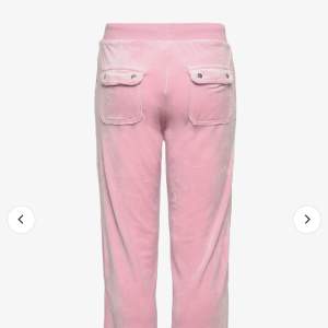 Säljer mina snygga juciy byxor i rosa färg, helt nytt skick använt 2 gånger men är i behov av pengar!VID  SNABB AFFÄR kan jag gå ner i pris 