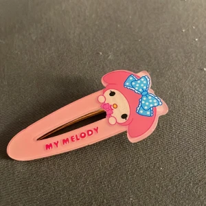 my melody hårspänne - åter igen något jag inte har användning då jag knappt har något hår, helt ny