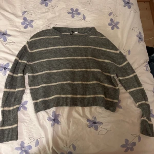 Stickad långarmad  - Gullig och håller sig varm😍